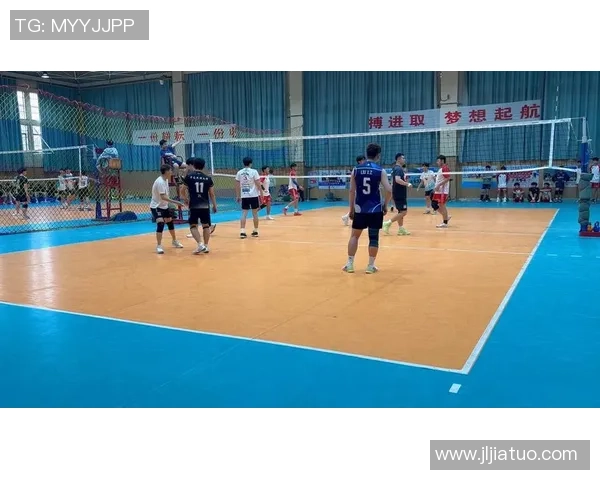 赛后分析:深圳排球队与武汉排球队技术对比及比赛亮点解析 赛后分析:深圳排球队与武汉排球队技术对比及比赛亮点解析