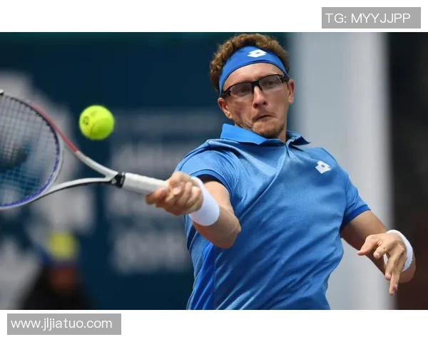 赛后分析:上海网球队与武汉网球队的战术意识与心理博弈探讨 赛后分析:上海网球队与武汉网球队的战术意识与心理博弈探讨