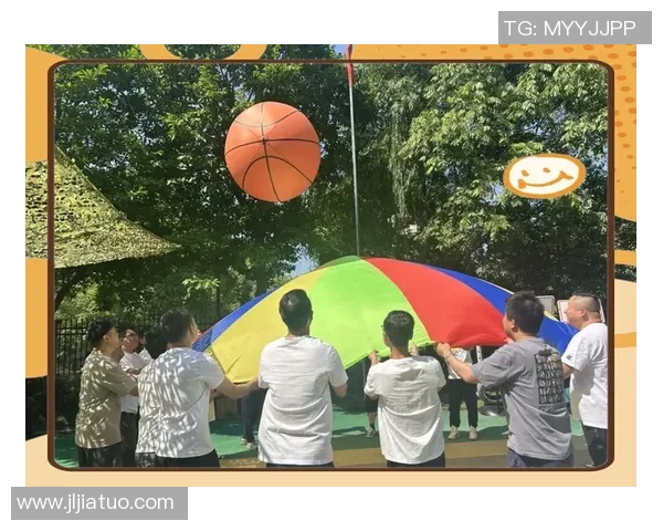 足球明星与孩子共享快乐时光温馨亲子活动尽显运动魅力 足球明星与孩子共享快乐时光温馨亲子活动尽显运动魅力