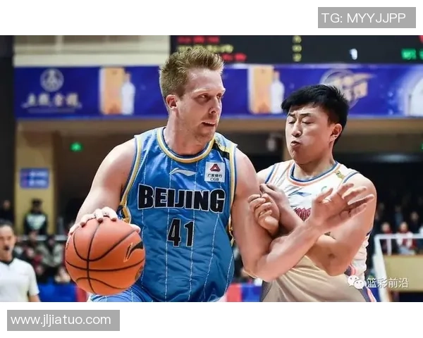 重庆篮球队在城市联赛中的状态分析与表现评估